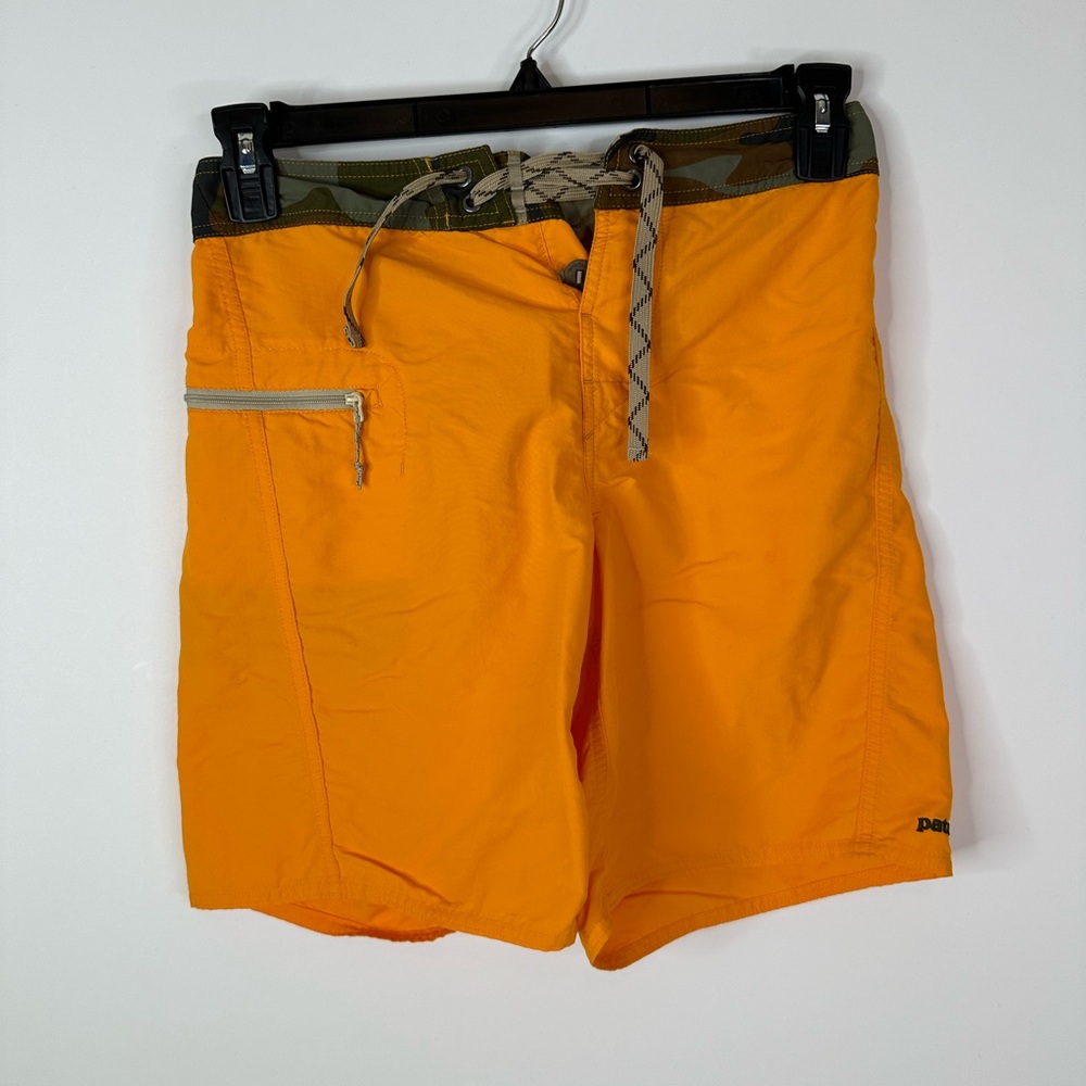 Patagonia Men's Size‎ 28 Solid Board Shorts, Bermuda Style Beach Orange Camo